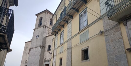 Palazzo storico a S. Angelo Limosano.